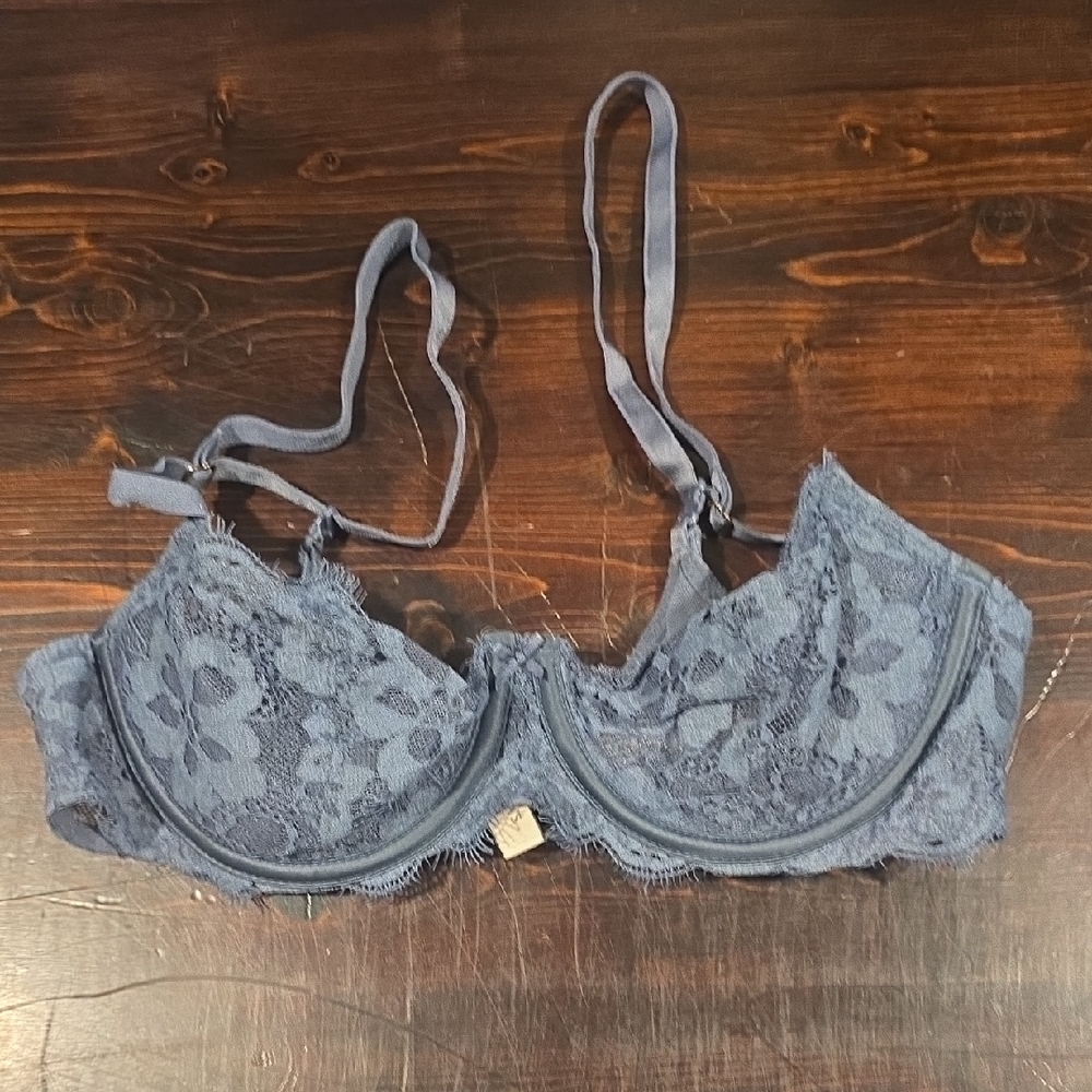 Victoria's Secret Dream Angels Lace Push-Up Bra